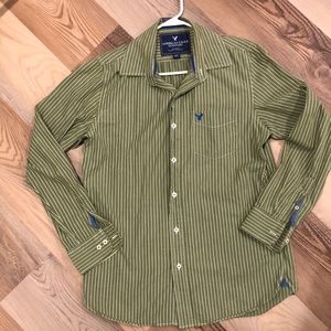 American Eagle Outfitters button down shirt